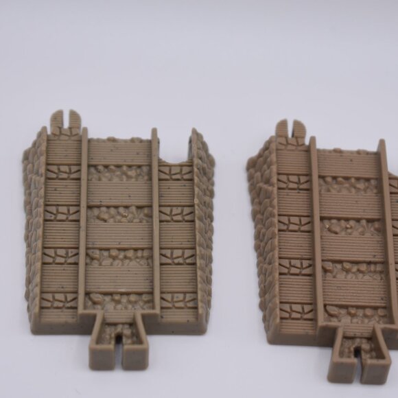 Thomas Trackmaster Adapter Track Lot TOMY to Mattel Hit Toy Tan Brown Adapters 5 - Picture 2 of 5